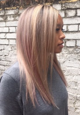 Hair been prelightned and the toned a pastel pink using Schwarzcopf blushme range done by Thea at the klinik salon EC1R 4QE London